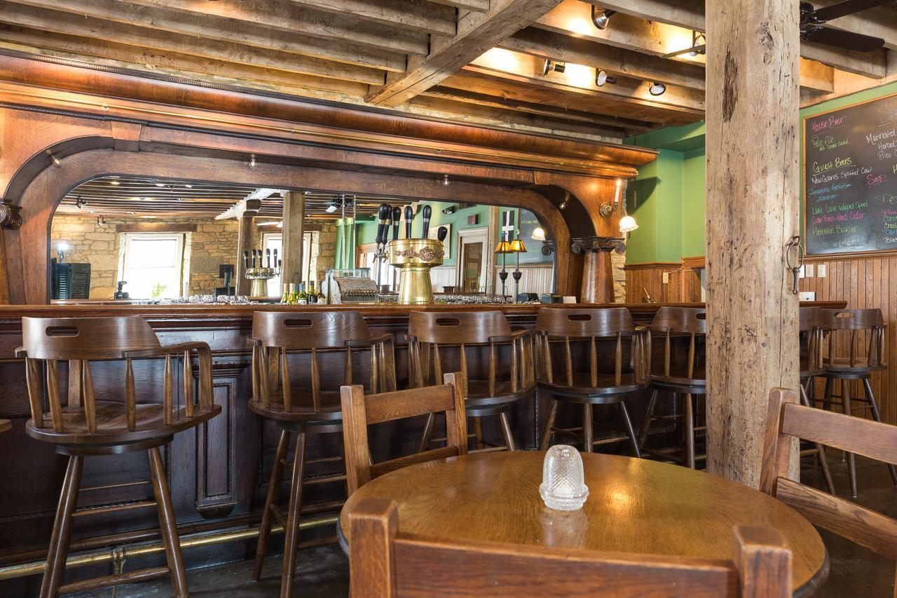 Mineral Point Commerce Street Brewery Hotel מראה חיצוני תמונה